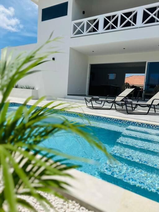 Villa Vista Montana 빌렘스타트 외부 사진